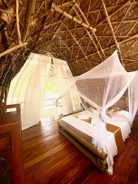 Dosplaya Ecocamp Resort El Nido