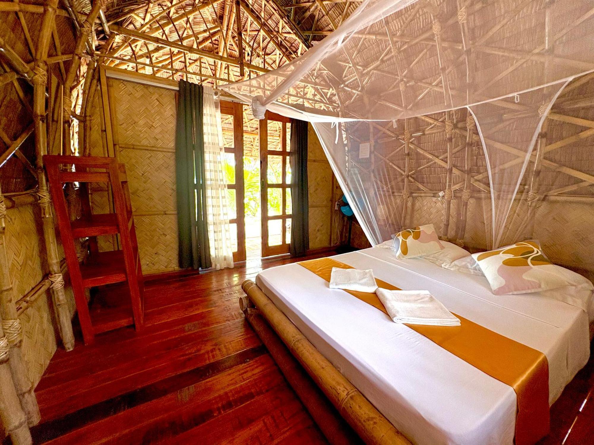Dosplaya Ecocamp Resort El Nido